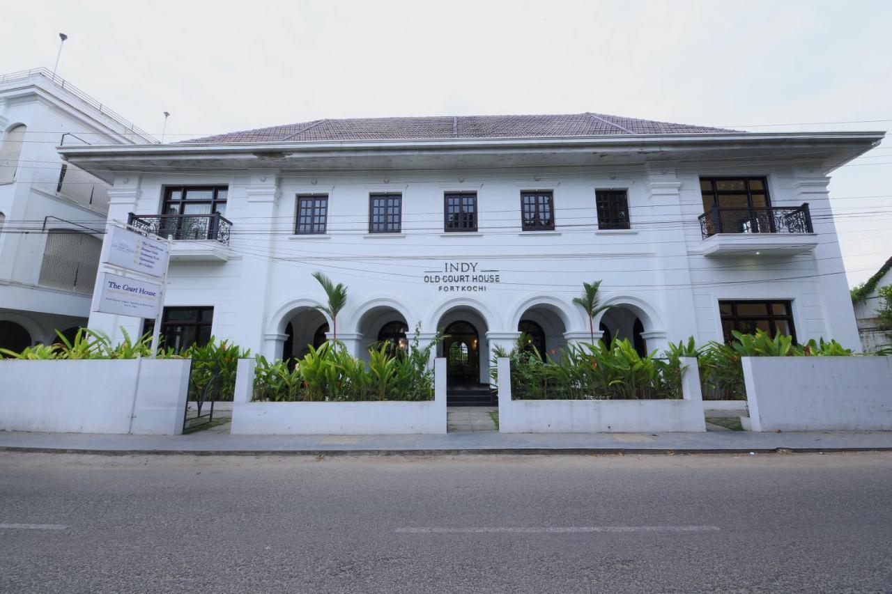 Alpha Old Court House Hotel Kochi Bagian luar foto