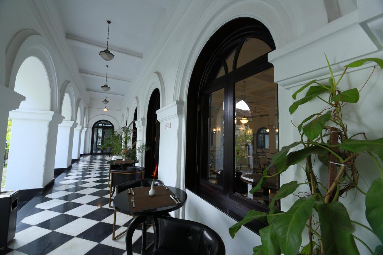 Alpha Old Court House Hotel Kochi Bagian luar foto
