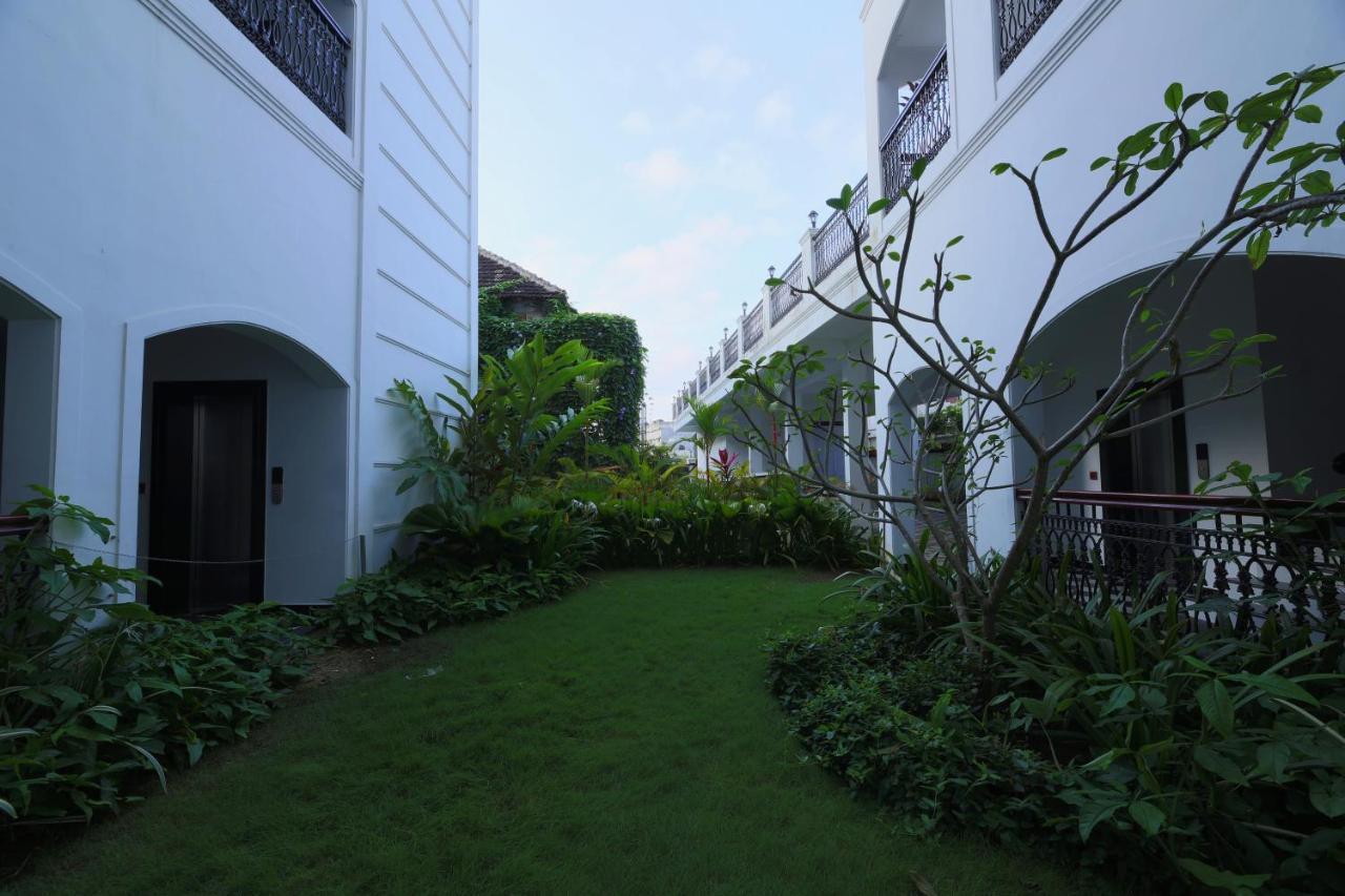 Alpha Old Court House Hotel Kochi Bagian luar foto