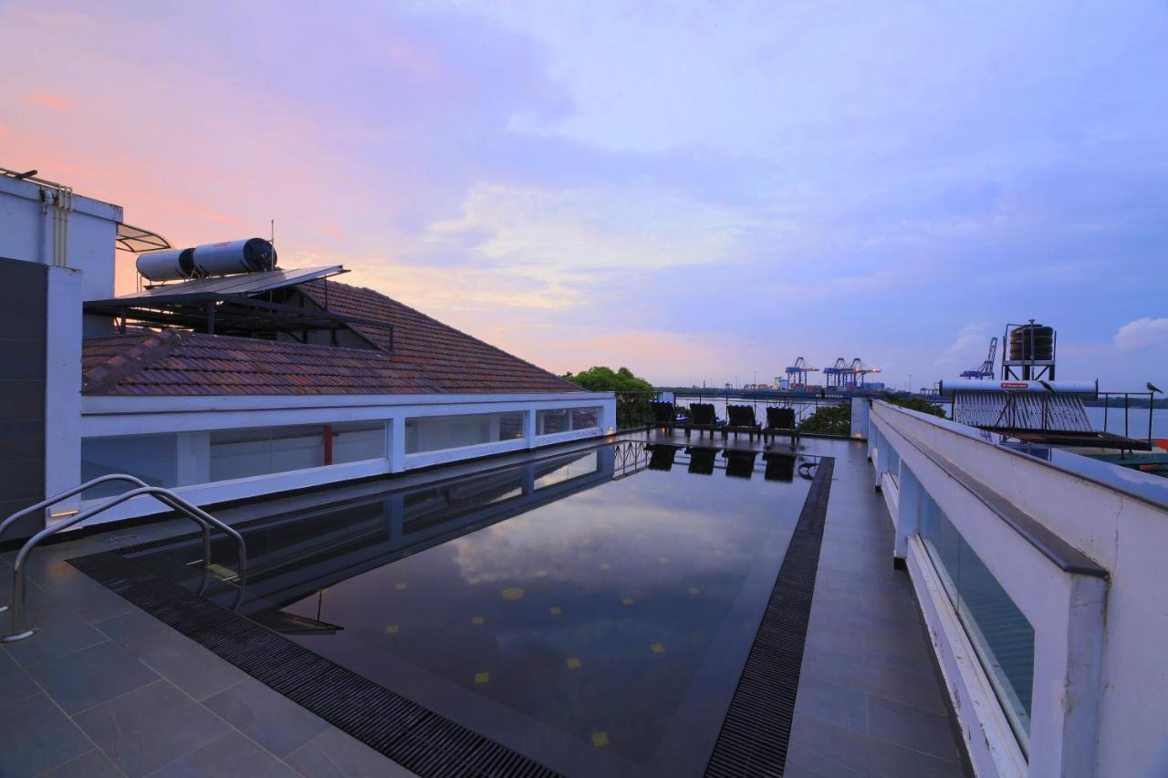 Alpha Old Court House Hotel Kochi Bagian luar foto