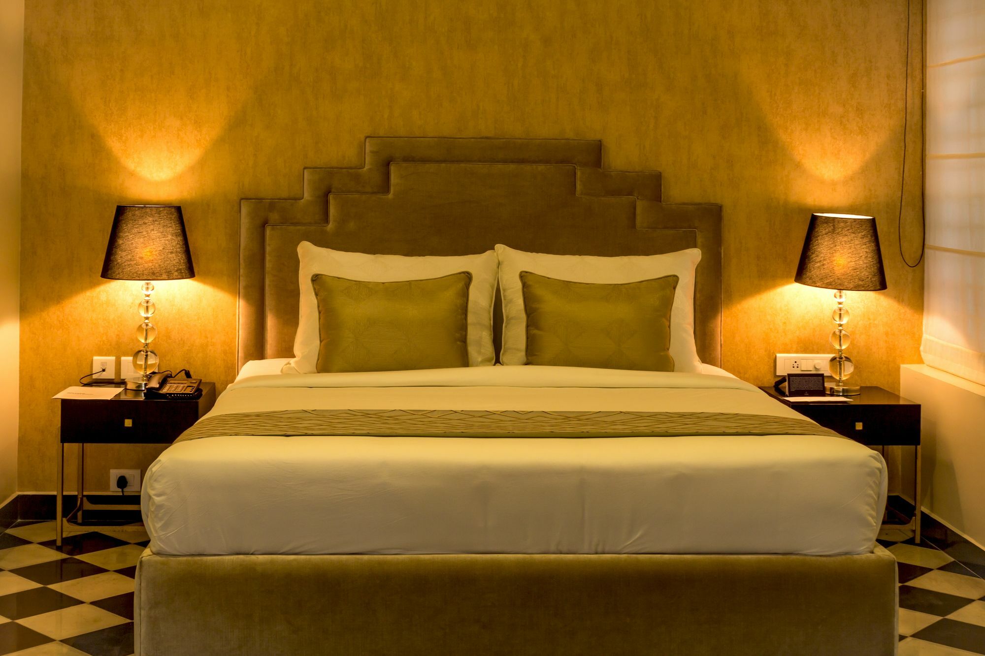 Alpha Old Court House Hotel Kochi Bagian luar foto