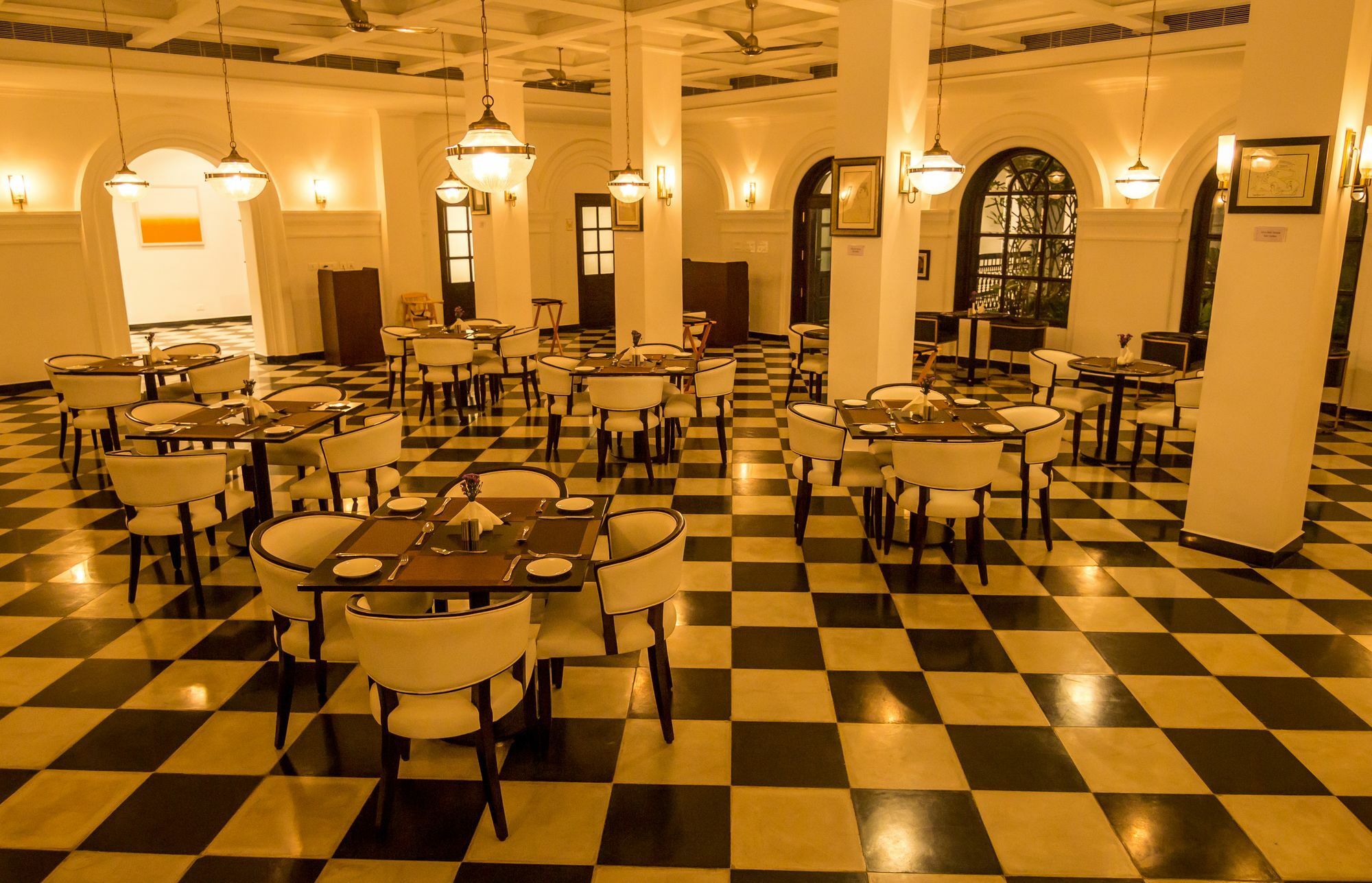 Alpha Old Court House Hotel Kochi Bagian luar foto
